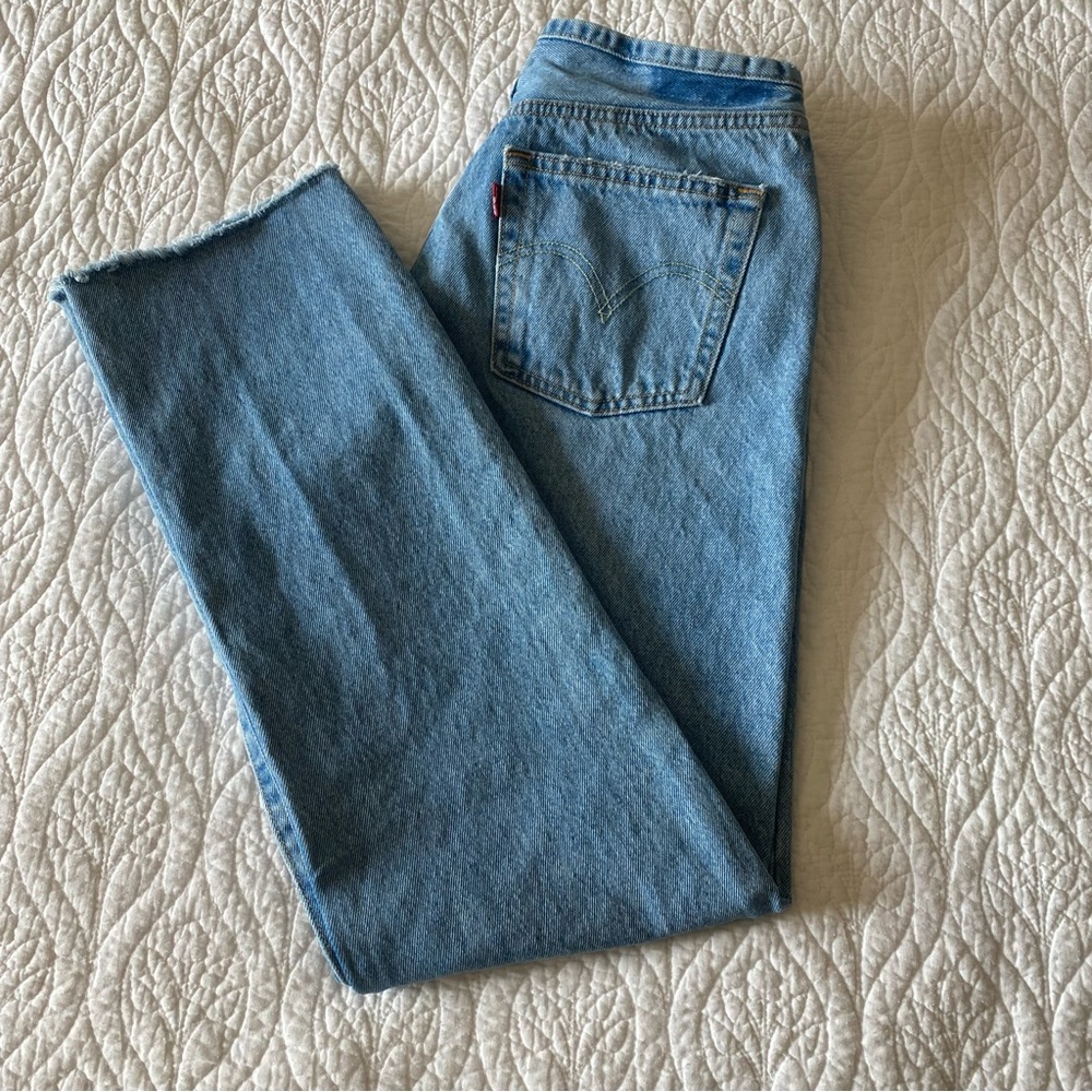 Levi's Blue Straight‎ Leg Jeans with Modern Style - Picture 4 of 7